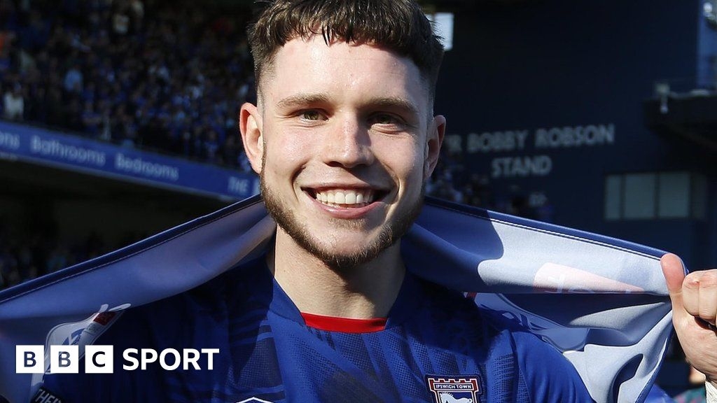  26歲伊鎮中鋒赫斯特將代表蘇格蘭出戰，曾入選英格蘭各級青年隊