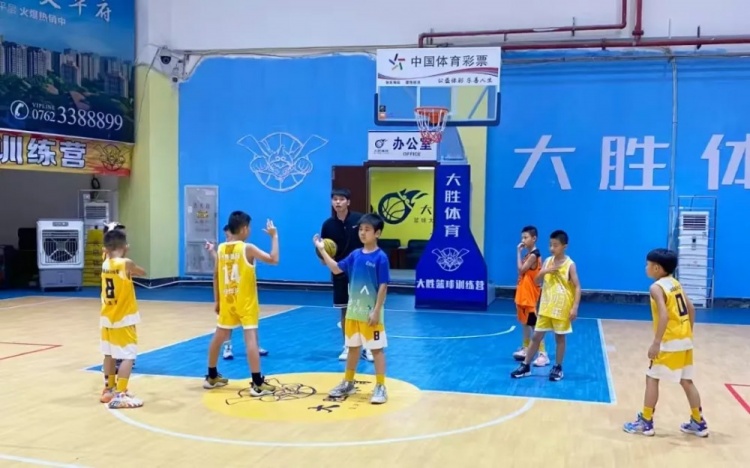  廣東河源體彩少兒籃球培訓班：結營(yíng)不散場(chǎng)，夢(mèng)想正啟航