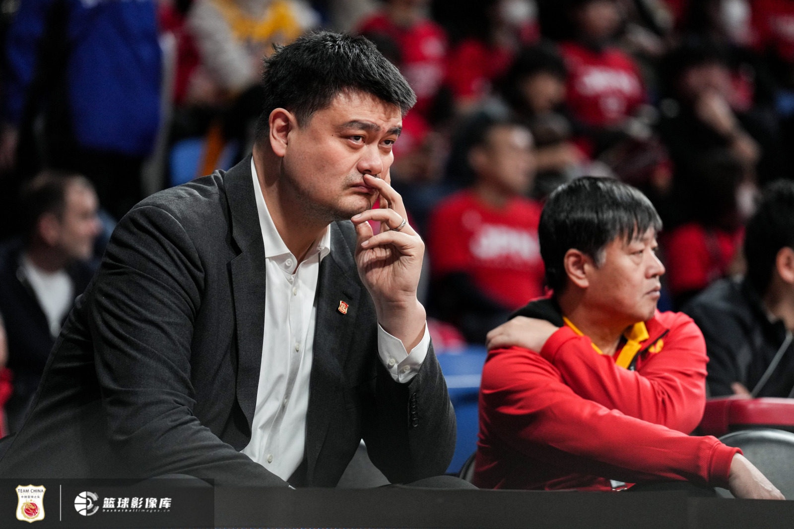 去年今天:中國男籃亞預賽輸日本 88年來(lái)首次在FIBA體系敗給對手