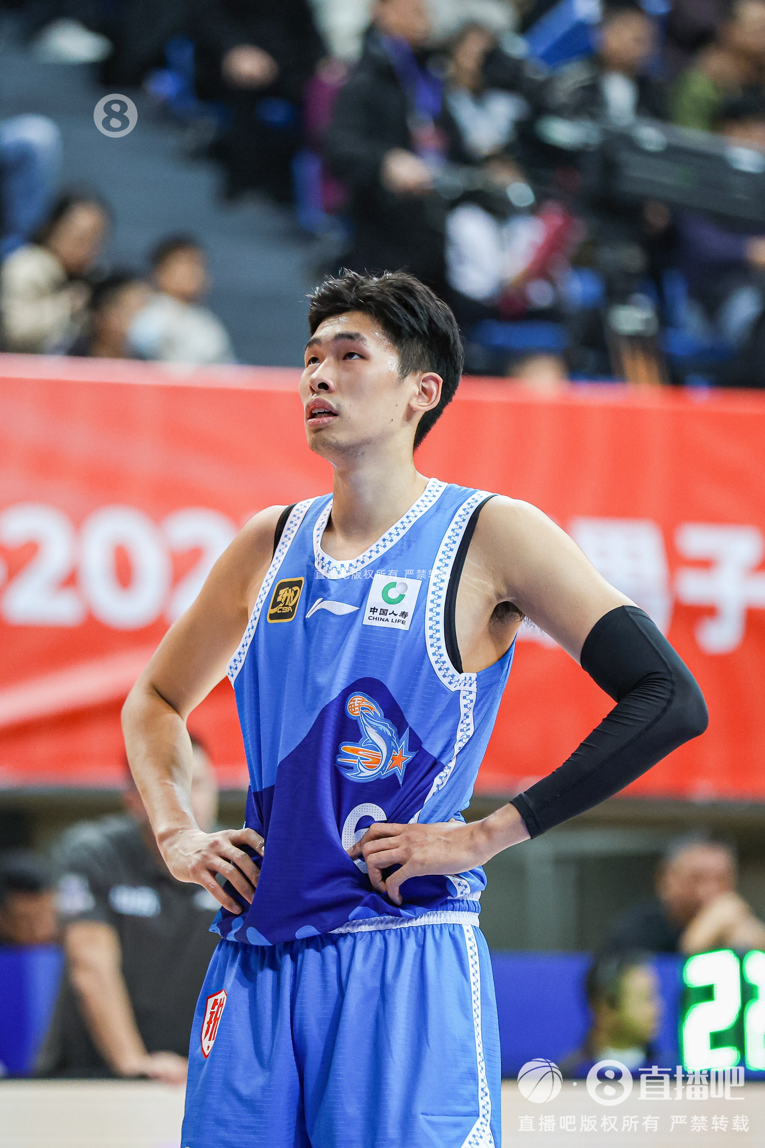 鄒陽(yáng):數據只是團隊勝利的注腳 會(huì )保持謙遜 繼續拼下每一場(chǎng)