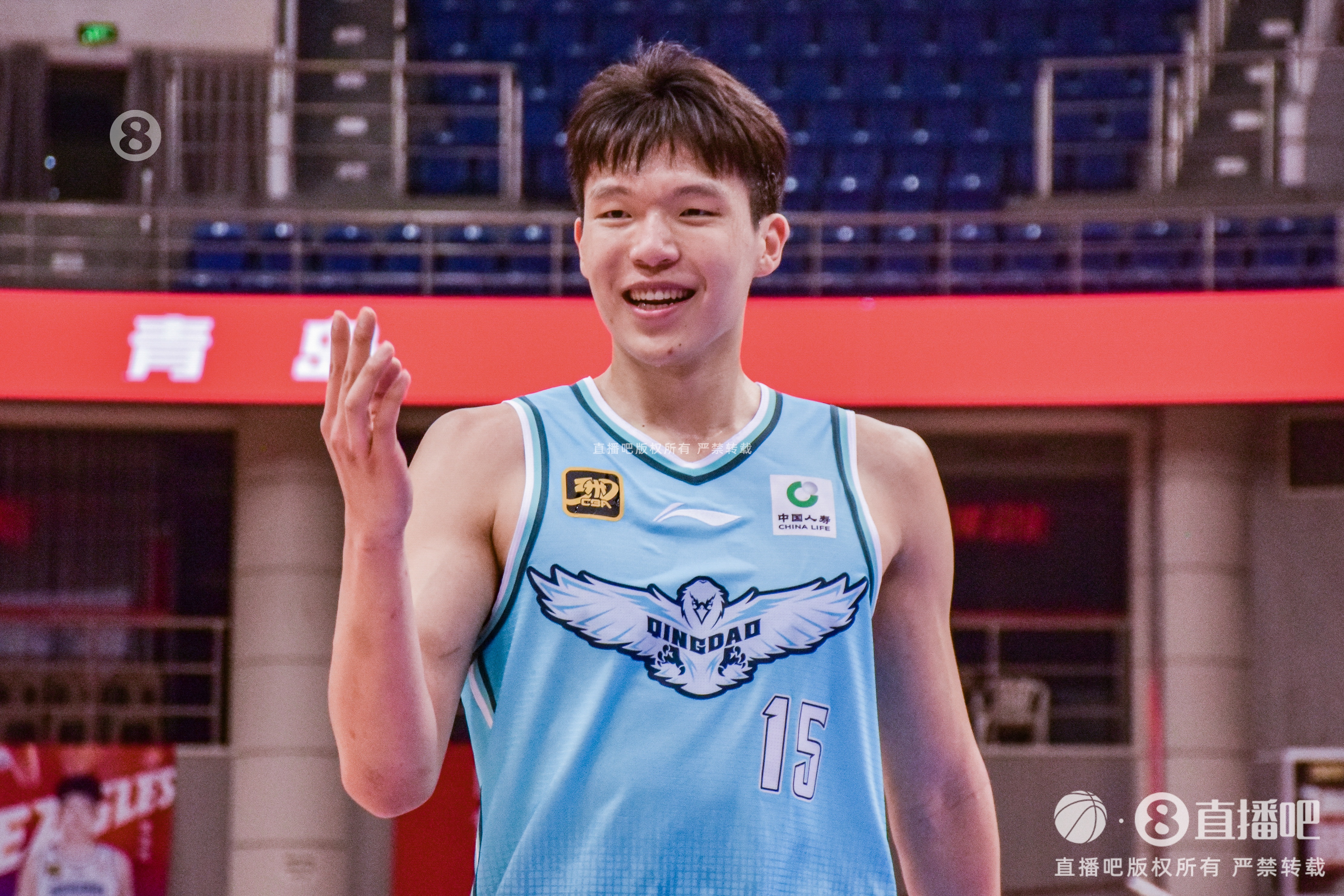  不滿(mǎn)18歲能打！記者：避免了耽誤楊瀚森這樣年輕有天賦球員的成長(cháng)